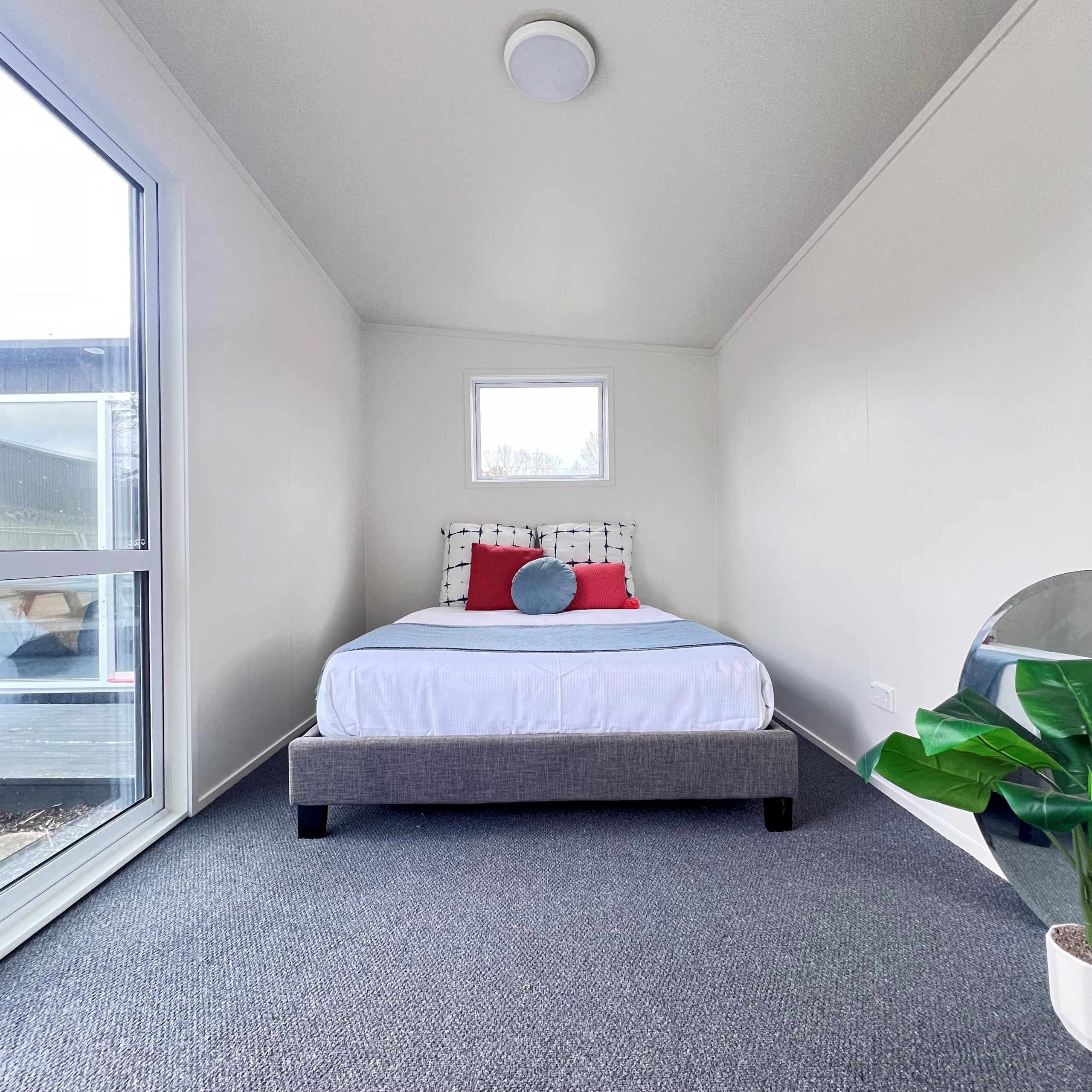 4.2 x 2.4m Large Cabin interior