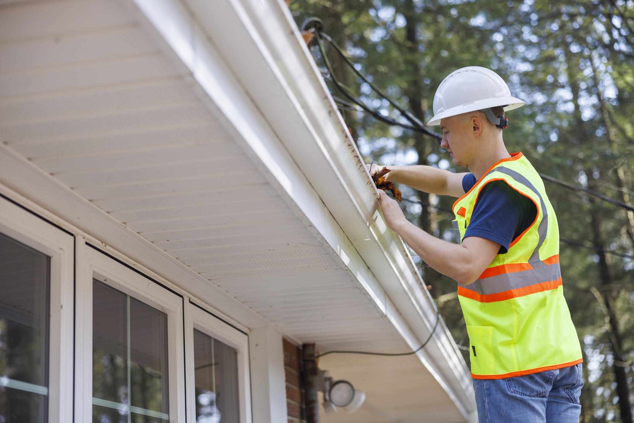 Single-Storey vs Double-Storey: Should You Clean Your Gutters Yourself?